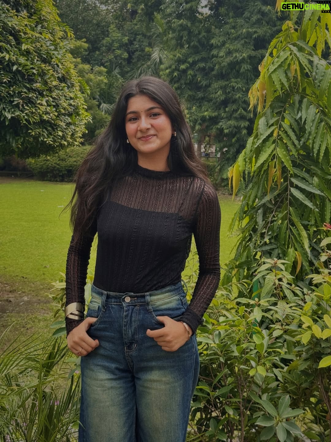 Aradhya Singh - 67.5K Likes - Azul🕷️🔥✨