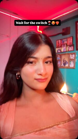 Aradhya Singh Instagram - Beedi jalaile🍷❤️‍🔥🥵

#transition #trending #reels #reelitfeelit #reelsinstagram #reelsvideo #explore #viral #aradhyans