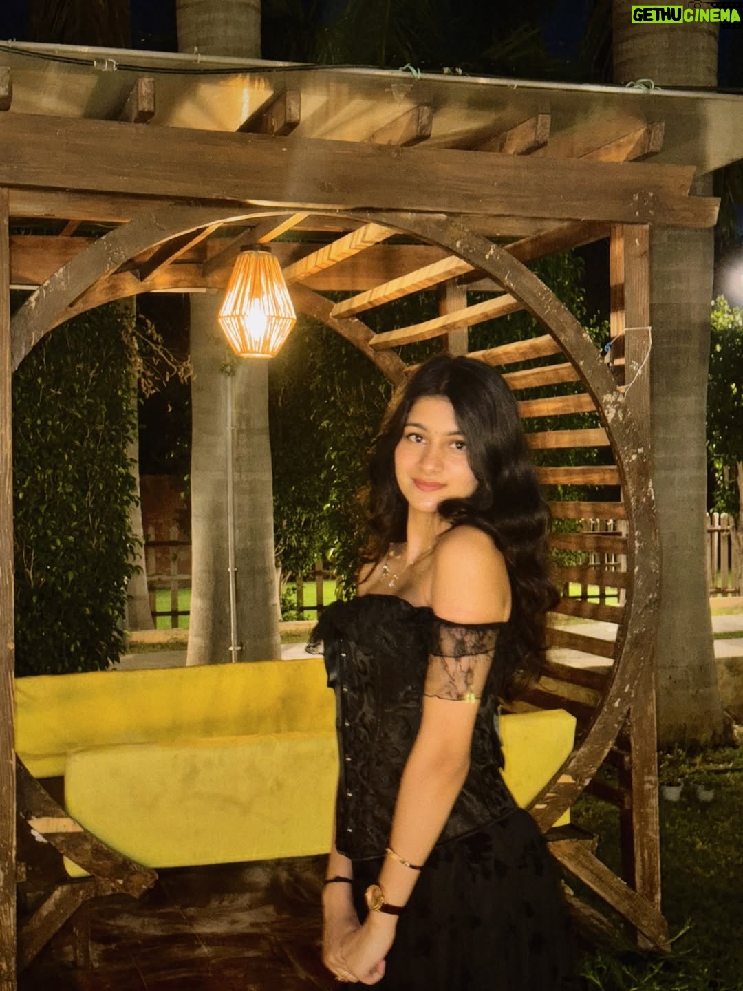 Aradhya Singh - 54.7K Likes - Do dhaari talwar👀🖤🪩