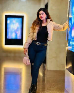 Archi Sharma Instagram - Dil mera Dekho,Na meri Haisiyat puchho🥹🥺💞 #curvyarchi #love #unconditionallove
.
.
.
.
#photo #photooftheday #pictures #picoftheday #photogram #instagram #igdaily #igers #instadaily #cute #hot #sexy #bold #cutie #beauty #beautywithbrain #mathswalimadam #archi #chandigarhmodels #aaa #mohali #fashionblogger #fitnessblogger #fashion #style #lifestyle