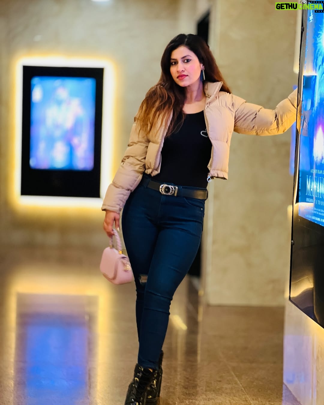 Archi Sharma - 2.5K Likes - Dil mera Dekho,Na meri Haisiyat puchho🥹🥺💞 #curvyarchi #love #unconditionallove 
.
.
.
.
#photo #photooftheday #pictures #picoftheday #photogram #instagram #igdaily #igers #instadaily #cute #hot #sexy #bold #cutie #beauty #beautywithbrain #mathswalimadam #archi #chandigarhmodels #aaa #mohali #fashionblogger #fitnessblogger #fashion #style #lifestyle