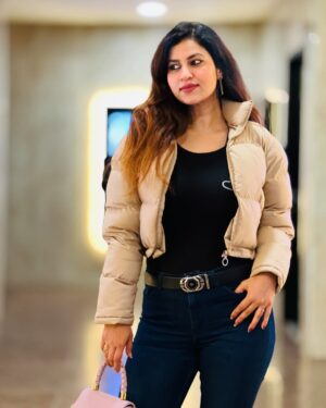Archi Sharma Instagram - Dil mera Dekho,Na meri Haisiyat puchho🥹🥺💞 #curvyarchi #love #unconditionallove
.
.
.
.
#photo #photooftheday #pictures #picoftheday #photogram #instagram #igdaily #igers #instadaily #cute #hot #sexy #bold #cutie #beauty #beautywithbrain #mathswalimadam #archi #chandigarhmodels #aaa #mohali #fashionblogger #fitnessblogger #fashion #style #lifestyle