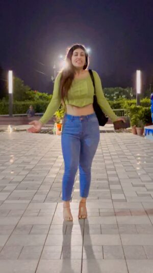 Archi Sharma Instagram - Next video kon sa chhaiye #curvyarchi