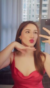 Actress Aroob Khan HD Photos and Wallpapers February 2025