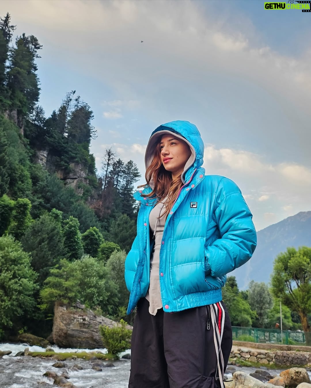 Aroob Khan - 38.2K Likes - Kashmir 🫀
Kon abhi tak nhi gaya?