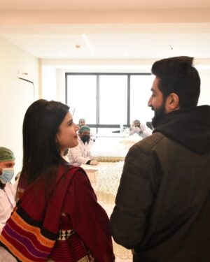 Arooba Batool Instagram - MY BIGGEST DREAM OF HAVING MY OWN CLINIC BY NAME OF “TREATMENTS” CAME TRUE ALHAMDULILLAH♥️
The little girl who gave her MDCAT 10 years ago could have never guessed she would have a whole building dedicated to her passion one day! Her own clinic that she used to draw in her notebook and then look at it knowing she was thinking too high but now she knows that sky is the limit and there is nothing she can’t do on her own 🥹
Today we have officially started a new chapter in my life, there is still a lot to do like interior designing the entire space but one step at a time IA! For now I’m just busy building my empire🙌
Remember me in your prayers!♥️
#achievement #mydream #dreamcametrue #dreamcore #mywishlist #explore #explorepage #exploremore #ceo #ceomindset #doctor #businesswomen #wife #myclinic #newbeginnings #newchapter #success #goals #strongwomen #womencandoanything #womenpower #igdaily