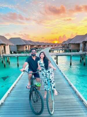 Arooba Batool Instagram - You, me & the most beautiful sunset ever🌅
Dream destination🩵
📍Maldives
#maldives #sunset #mostbeautiful #couples #couplestravelgoals #dreamdestination #maldiveslovers #igdaily