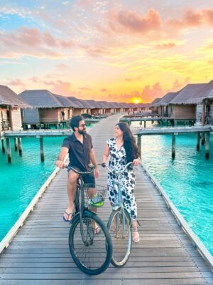 Arooba Batool Instagram - You, me & the most beautiful sunset ever🌅
Dream destination🩵
📍Maldives
#maldives #sunset #mostbeautiful #couples #couplestravelgoals #dreamdestination #maldiveslovers #igdaily