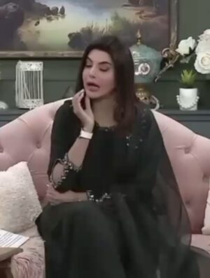 Arooba Batool Instagram - Little business I started from my small room in 3rd year of MBBS to national television 🤍
Thankyou to @arydigital.tv for inviting me and letting me talk about the one thing I’m most passionate about!🙌
#womeninbusiness #women #womenempowerwomen #explore #explorepage #morningshow #businessmindset #igdaily