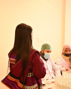 Arooba Batool Instagram - MY BIGGEST DREAM OF HAVING MY OWN CLINIC BY NAME OF “TREATMENTS” CAME TRUE ALHAMDULILLAH♥️
The little girl who gave her MDCAT 10 years ago could have never guessed she would have a whole building dedicated to her passion one day! Her own clinic that she used to draw in her notebook and then look at it knowing she was thinking too high but now she knows that sky is the limit and there is nothing she can’t do on her own 🥹
Today we have officially started a new chapter in my life, there is still a lot to do like interior designing the entire space but one step at a time IA! For now I’m just busy building my empire🙌
Remember me in your prayers!♥️
#achievement #mydream #dreamcametrue #dreamcore #mywishlist #explore #explorepage #exploremore #ceo #ceomindset #doctor #businesswomen #wife #myclinic #newbeginnings #newchapter #success #goals #strongwomen #womencandoanything #womenpower #igdaily