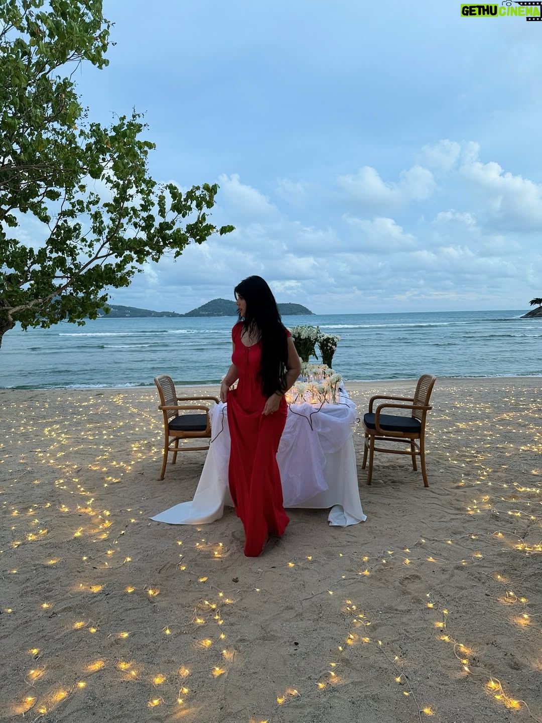Arooba Batool - 46.9K Likes - We were just kids when we fell in love♥️

#bestsurpriseever #romantic #loveofmylife #explore #anniversarydinner #explorepage #exploremore #couples #igdaily