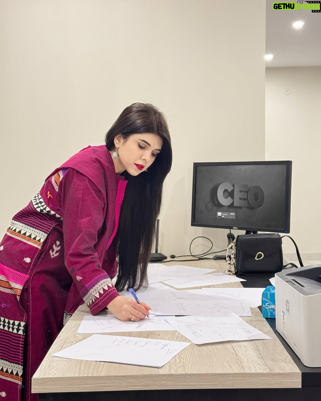 Arooba Batool - 95K Likes - MY BIGGEST DREAM OF HAVING MY OWN CLINIC BY NAME OF “TREATMENTS” CAME TRUE ALHAMDULILLAH♥️

The little girl who gave her MDCAT 10 years ago could have never guessed she would have a whole building dedicated to her passion one day! Her own clinic that she used to draw in her notebook and then look at it knowing she was thinking too high but now she knows that sky is the limit and there is nothing she can’t do on her own 🥹

Today we have officially started a new chapter in my life, there is still a lot to do like interior designing the entire space but one step at a time IA! For now I’m just busy building my empire🙌

Remember me in your prayers!♥️

#achievement #mydream #dreamcametrue #dreamcore #mywishlist #explore #explorepage #exploremore #ceo #ceomindset #doctor #businesswomen #wife #myclinic #newbeginnings #newchapter #success #goals #strongwomen #womencandoanything #womenpower #igdaily