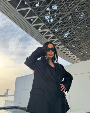 Arpi Gabrielyan Instagram - Art without borders 🤍
@visitabudhabi @louvreabudhabi @saadiyatae @saadiyatculturaldistrict #inabudhabi