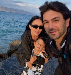 Arpi Gabrielyan Instagram - Ընտանիքս , Հարստությունս 🙏🏻
