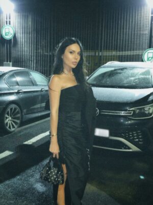 Arpi Gabrielyan Instagram - 🖤