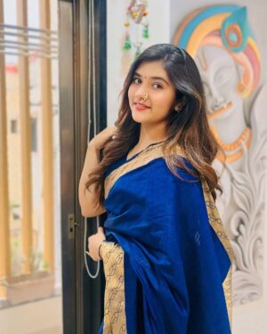 Arpita Matta Instagram - - Stay sanskari with saree❤️🔥✨
📸~ @impooja_khamkar