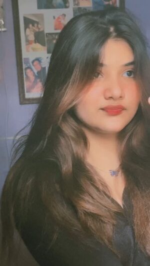Arpita Matta Instagram - 🌷💕🎧..
#love #trendingreels #viral #reelitfeelit #instagood #teamappu23 #trendingsongs #loveislove #instagram