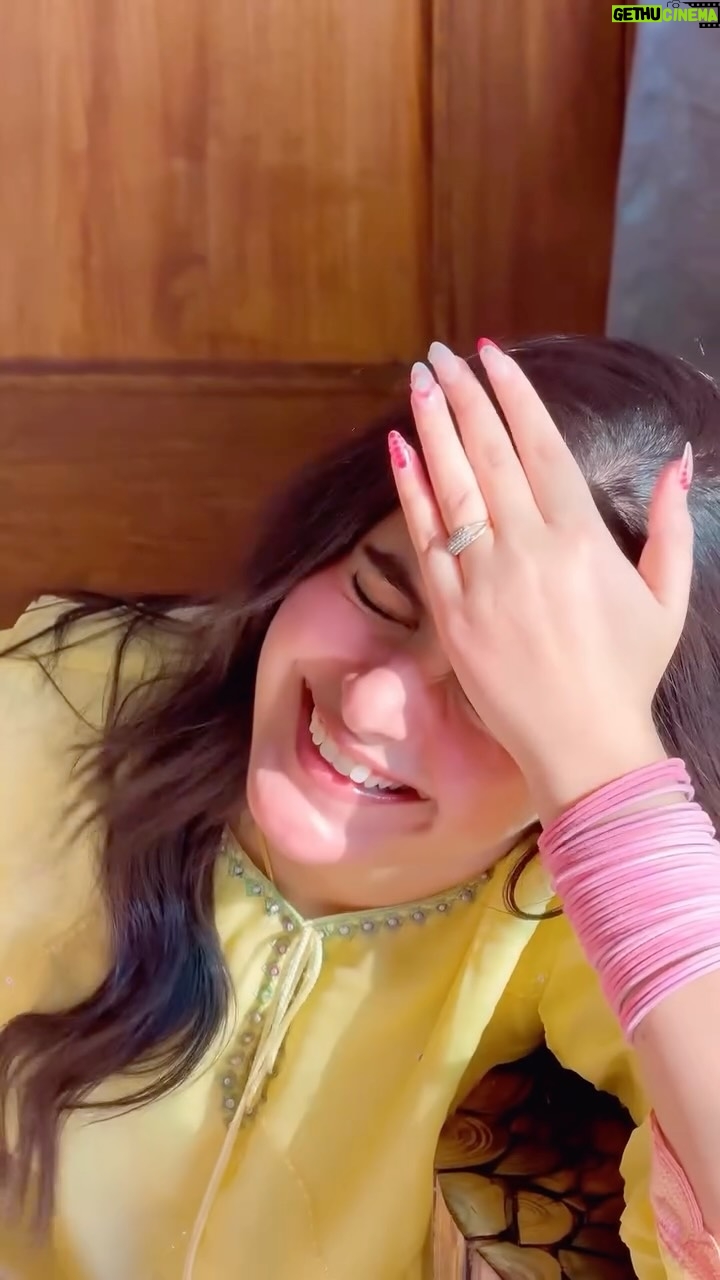 Arshiya Makkar - 61.1K Likes - yeh kya hua mujhe 🧿🙈💘

#reels #reelsinstagram
