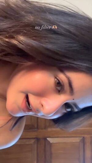 Arshiya Makkar Instagram - got so many messages to upload this video ..so here it is 👀❤️
#reels #reelsinstagram