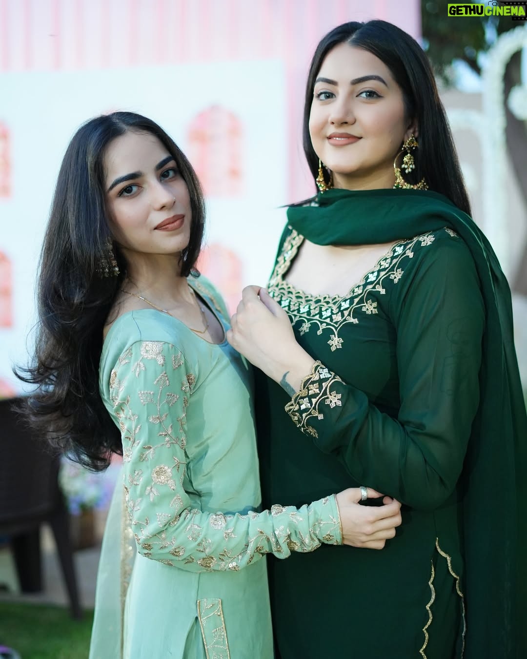 Arshreet Kaur - 83.8K Likes - Mehndi 💚