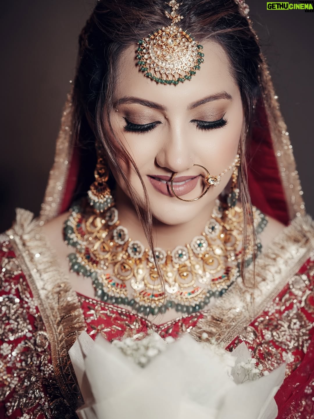 Arshreet Kaur - 148.1K Likes - Outfit @thefeminacouture
Groom outfit @thefeminacouture
Jewellery @mintoo_jewellers_ghumarmandi
