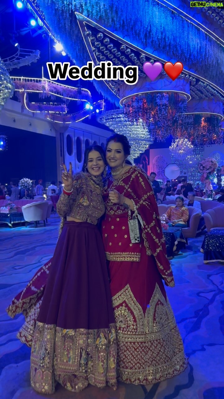 Arshreet Kaur - 386.1K Likes - Watch full video 🤭✌️ & Rate This video 😂 1/10000 🥳🥳 

#buggdi🐥 outfits by - @tfh_the_fashion_hub_boutique