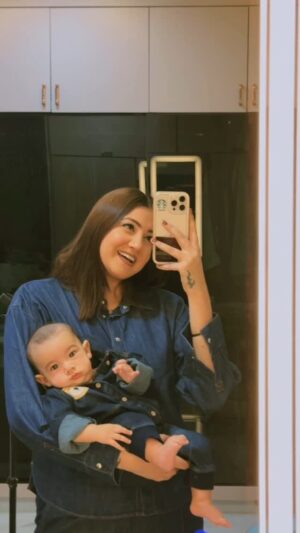 Arshreet Kaur Instagram - 🫵🏻♥️😍