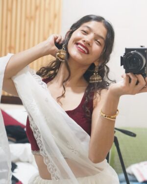 Arti Chaudhary Instagram - Oie 👀ase mt dheko follow krke jao 👊🏻😂😂
@artichaudhary1056 🕊️..
.
.
Outfit from @impressionby_tanvigarg 🫶..
.
.
.
#artichaudhary1056 #artians #postoftheday #trending #weding #traditionaloutfit #outfitoftheday #viralpost #like #cmmnt 🫶 #dheradun #indian 🫶