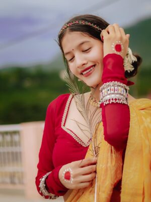 Arti Chaudhary Instagram - HEY SMILE 😊 U LOOK BEAUTIFUL 💯🫶..
@artichaudhary1056 🕊️..
.
.
.
🎨 @edittbyjai
.
.
.
.
#artichaudhary1056 #artians #radhakrishn #radharani #look #traditional #outfitoftheday #explore #viralpost #janmastami #special #girl #outfitoftheday #explore #photooftheday 🫶