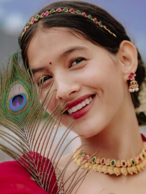 Arti Chaudhary Instagram - HEY SMILE 😊 U LOOK BEAUTIFUL 💯🫶..
@artichaudhary1056 🕊️..
.
.
.
🎨 @edittbyjai
.
.
.
.
#artichaudhary1056 #artians #radhakrishn #radharani #look #traditional #outfitoftheday #explore #viralpost #janmastami #special #girl #outfitoftheday #explore #photooftheday 🫶