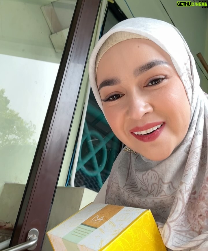 Aryani Fitriana - 43.8K Likes - Khataman & Tasyakuran @aleiastridromeesa hari ini..
Alhamdulillah anak gadis mama mau masuk SD tahun ini. Love you sayangku 🤍
#aryanifitriana #aleiaastridromeesahaub