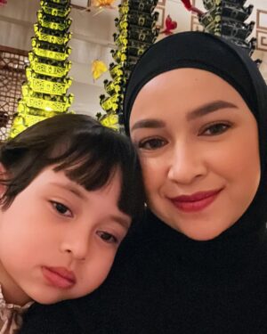 Aryani Fitriana Instagram - Alhamdulillah hari ini dinner berempat ngerayain anniversary pernikahan ke 9thn..
āTill the end of time ya bie @donnymichael , semoga Allah SWT jaga š¤āØ
#16januari #ryandomack #aryanifitriana