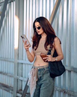 Aryanshi Sharma Instagram - Built different 🫳🏻 #arusquad 
📸: @naman_sharma_photography_x 
✍️: @jigar_vandarvala 
.
.
.
#feelinggood #instagram #aesthetic #instadaily #lifestyle
#ootd
#lifestyleinfluencer #contentcreator #videocreator #influencer #influencerlife #fashioninfluencer #fashionista #instafashion
#fashionblogger #influencerdiaries #influencerlifestyle