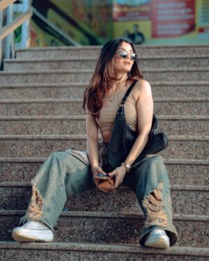 Aryanshi Sharma Instagram - Built different 🫳🏻 #arusquad 
📸: @naman_sharma_photography_x 
✍️: @jigar_vandarvala 
.
.
.
#feelinggood #instagram #aesthetic #instadaily #lifestyle
#ootd
#lifestyleinfluencer #contentcreator #videocreator #influencer #influencerlife #fashioninfluencer #fashionista #instafashion
#fashionblogger #influencerdiaries #influencerlifestyle