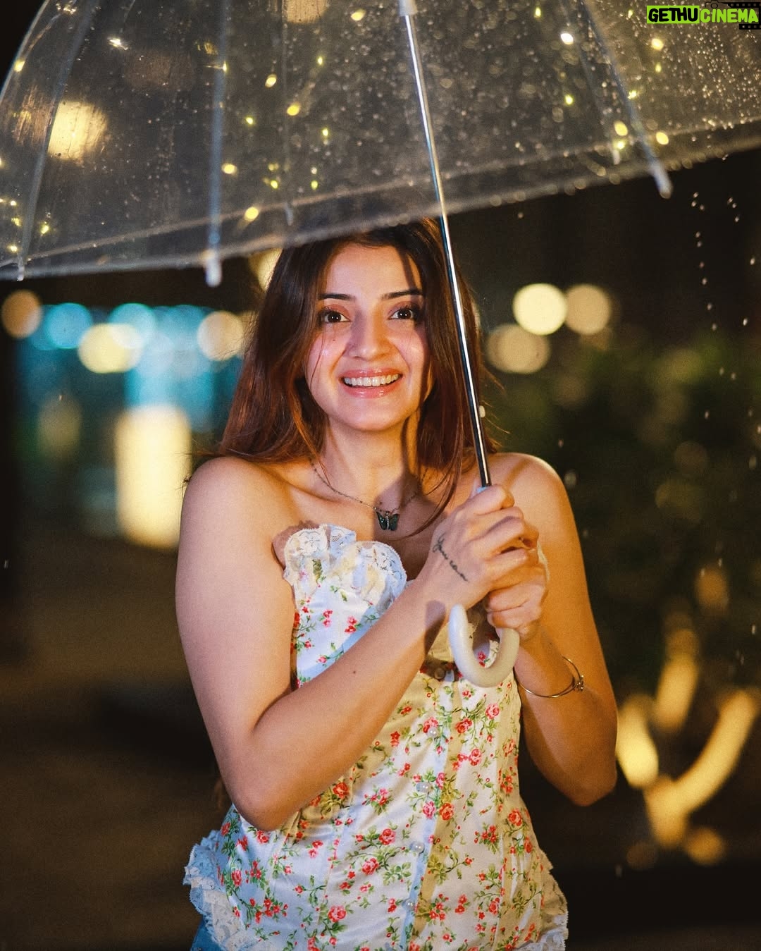 Aryanshi Sharma - 478.1K Likes - MERE KHWABON MAI JO AAAYE 🥹☔️ #arusquad 
✍🏻: @jigar_vandarvala 
.
.
.
#feelinggood #instagram #aesthetic #instadaily #lifestyle #ootd #lifestyleinfluencer #contentcreator #videocreator #influencer #influencerlife #fashioninfluencer #fashionista #instafashion #fashionblogger #influencerdiaries #influencerlifestyle #mumbai #lifestyle