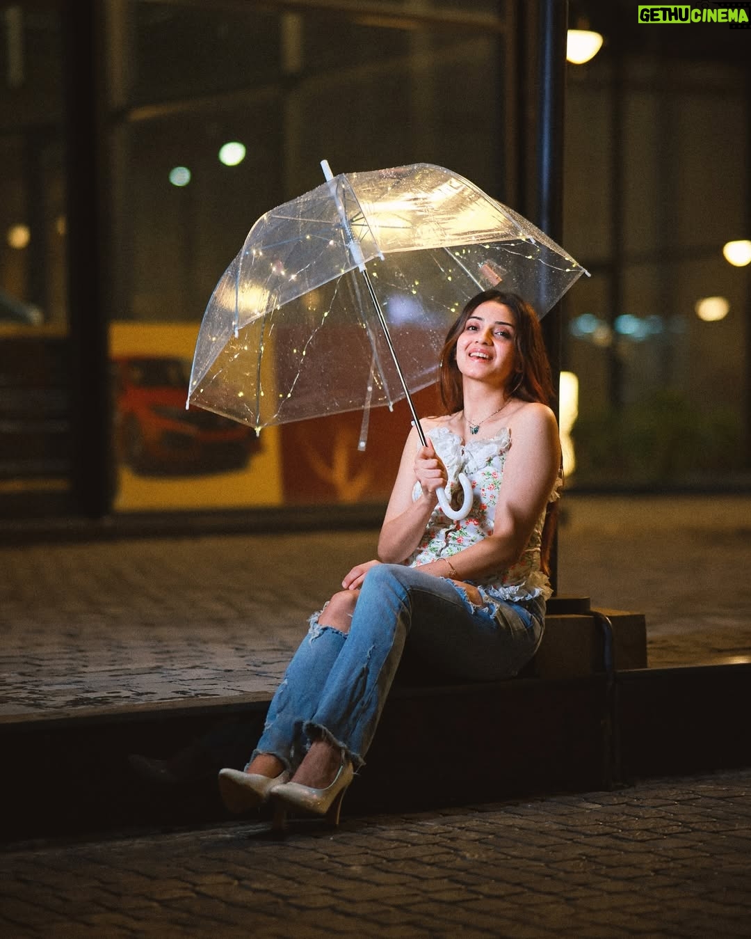 Aryanshi Sharma - 478.1K Likes - MERE KHWABON MAI JO AAAYE 🥹☔️ #arusquad 
✍🏻: @jigar_vandarvala 
.
.
.
#feelinggood #instagram #aesthetic #instadaily #lifestyle #ootd #lifestyleinfluencer #contentcreator #videocreator #influencer #influencerlife #fashioninfluencer #fashionista #instafashion #fashionblogger #influencerdiaries #influencerlifestyle #mumbai #lifestyle