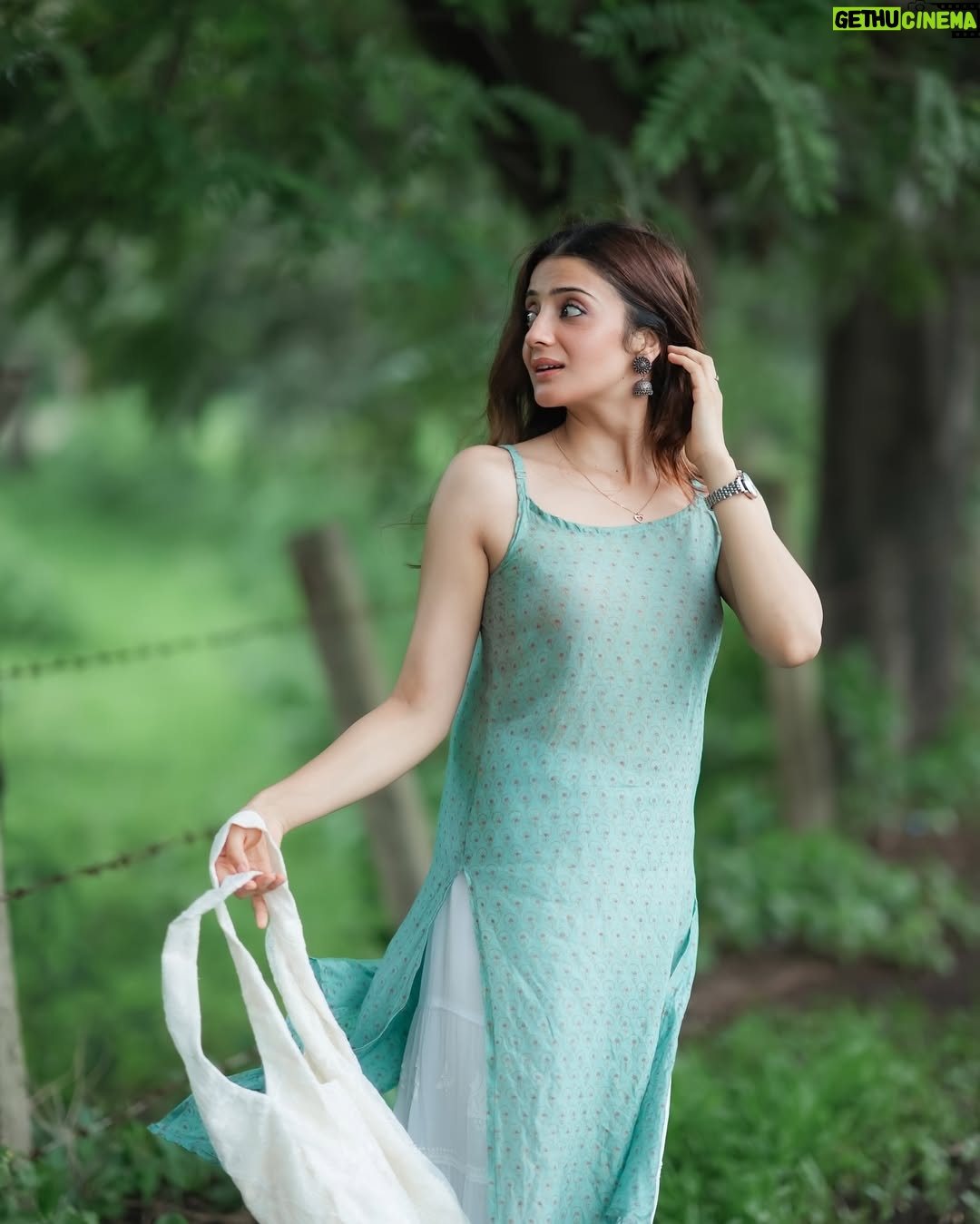 Aryanshi Sharma - 537.3K Likes - सैंयारा मतलब तारों में एक तन्हा तारा  ख़ुद जल के जो रोशन कर दे जग ये सारा ❤️‍🩹 #arusquad 
📸: @indorikalakaar 
✍️: @jigar_vandarvala 
.
.
.
#feelinggood #instagram #aesthetic #instadaily #lifestyle #ootd #lifestyleinfluencer #contentcreator #videocreator #influencer #influencerlife #fashioninfluencer #fashionista #instafashion #fashionblogger #influencerdiaries #influencerlifestyle #mumbai #lifestyle