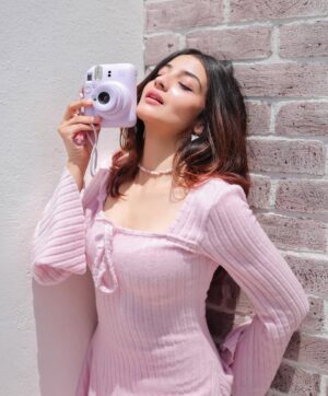 Aryanshi Sharma Instagram - Felt cute🎀 #arusquad 
📸: @naman_sharma_photography_x 
✍️: @jigar_vandarvala 
📍: @cafeatb 
.
.
.
#feelinggood #instagram #aesthetic #instadaily #lifestyle #ootd
#lifestyleinfluencer #contentcreator #videocreator #influencer #influencerlife #fashioninfluencer #fashionista #instafashion #fashionblogger #influencerdiaries #influencerlifestyle