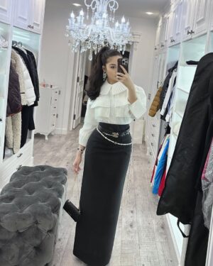 Asal Shodiyeva Instagram - С наступающим вас дорогие😘Спасибо что вы есть у меня,желаю каждому волшебного нового календаря. Не болеть☝🏻