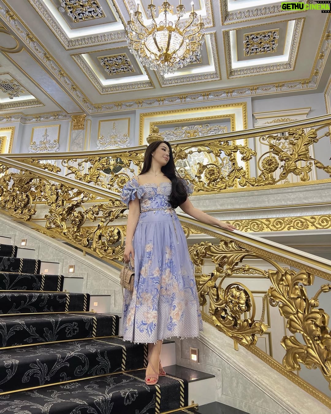Asal Shodiyeva - 96K Likes - Вчера моему дедушке исполнилось 81👻Мотиватор,Моторчик нашей семьи…саломат бусинла🙏🏻
знаю что будете спрашивать локацию @yakkasaroypalace
