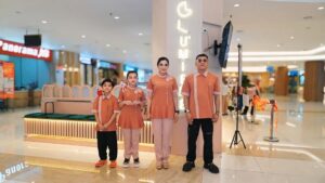 Ashanty Instagram - Alhamdulillah ya Allah, pembukaan @lumiere.pusat diberi kelancaran..
Terima kasih semua yg udah suka dan kangen sama menu2 dari Lumiere!!
Rasanya bener2 seperti 6 tahun lalu saat kita mau pembukaan.. hanya aja ini lebih matang, lebih komplit, dan pastinya kedepan akan banyak inovasi2 dari kami😍
Mohon doanya yaa🙏🙏🙏
Outfit by @bloomingelephant
