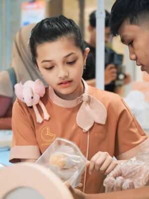 Ashanty Instagram - Alhamdulillah ya Allah, pembukaan @lumiere.pusat diberi kelancaran..
Terima kasih semua yg udah suka dan kangen sama menu2 dari Lumiere!!
Rasanya bener2 seperti 6 tahun lalu saat kita mau pembukaan.. hanya aja ini lebih matang, lebih komplit, dan pastinya kedepan akan banyak inovasi2 dari kami😍
Mohon doanya yaa🙏🙏🙏
Outfit by @bloomingelephant
