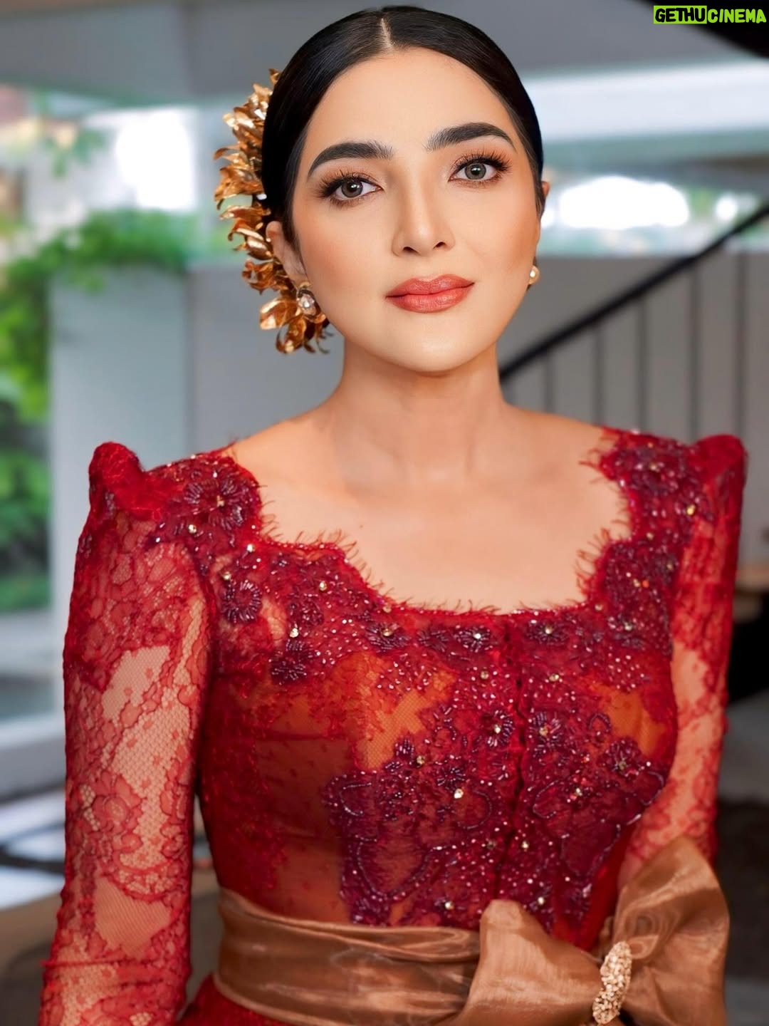 Ashanty - 222.1K Likes - Loved ones at a special celebration😍

Outfit @windysavosacouture 
MUA : @sita_makeup 
Hairdo : @ayuhairstylist
