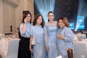 Ashanty Instagram - Innalillahi wa inna ilaihi raji’un… Selamat jalan Mpok Alpa 🙏🏻 Terima kasih sudah menghibur dan memberikan tawa untuk banyak orang. Semoga segala kebaikanmu menjadi amal jariyah dan Allah tempatkan di surga-Nya 🤍