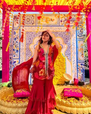Ashi Khanna Instagram - 🌼🌼🌼