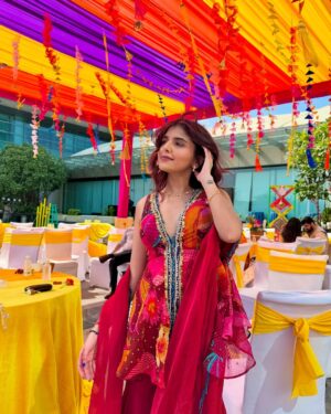 Ashi Khanna Instagram - 🌼🌼🌼