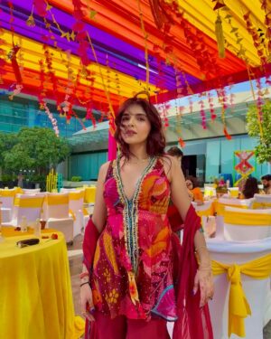 Ashi Khanna Instagram - 🌼🌼🌼