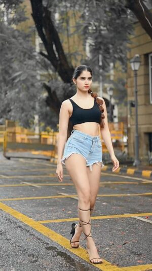 Ashima Chaudhary Instagram - DARLIN CAN I BE YOUR FAVORITE?🥵♥️🥰🔥🖤
.
.
.
.
.
📸- @rohit__photography____ ✨
.
.
.
.
#ashimachaudhary #favorite #favoritesong #modeling #fashion #videography #outdoorvideography #reels#reelsinstagram #reelsindia #explore #reelsexplore