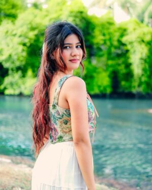 Ashima Saxena Instagram - In my moment 🎀

🎨 @amancreation.28 

#ashimaxfam #instagram #explore