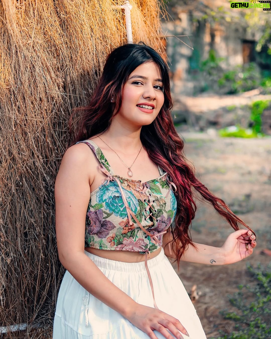 Ashima Saxena - 17.8K Likes - In my moment 🎀

🎨 @amancreation.28 

#ashimaxfam #instagram #explore